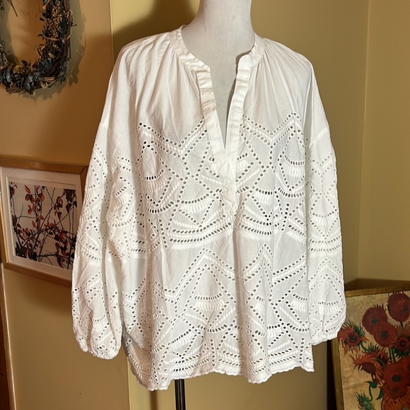SUNDANCE Size Large +  Eyelet Popover VNeck Poet Top White Peasant Tunic Cotton - Picture 1 of 10